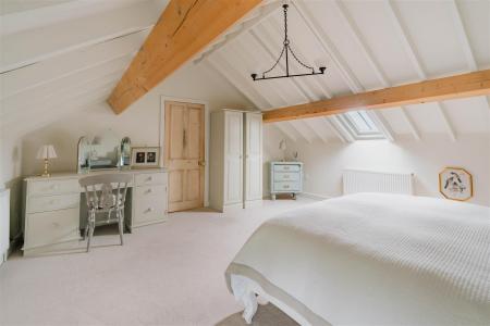 Bedroom1-2.jpg