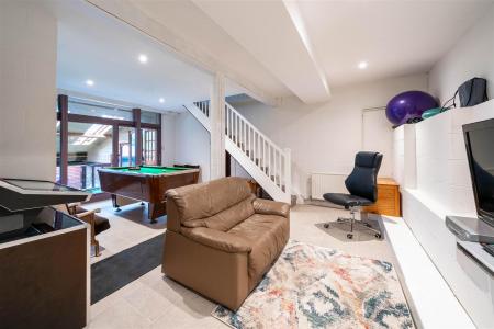 Games Room-2.jpg
