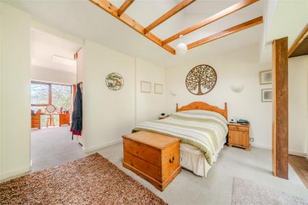 Bedroom 5-6.jpg