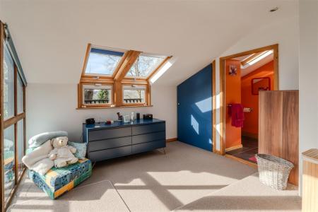 Bedroom 3-2.jpg