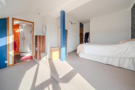 Bedroom 3-6.jpg