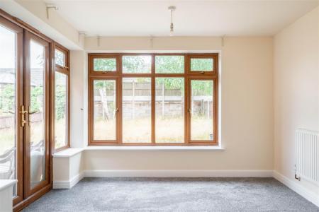 Living Room-3.jpg