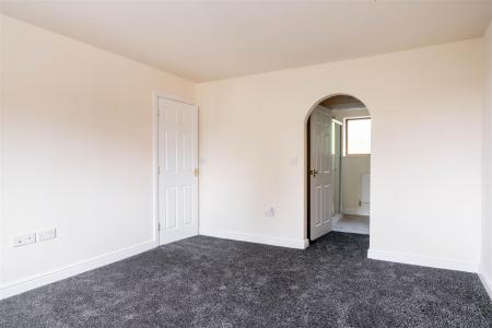 Bedroom4-2.jpg