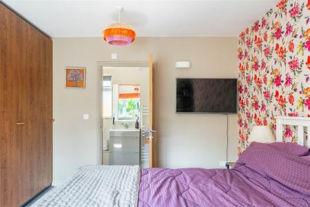 Bedroom1-2.jpg