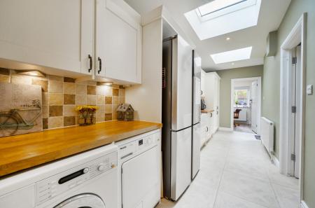 11-681b7292d6771-...