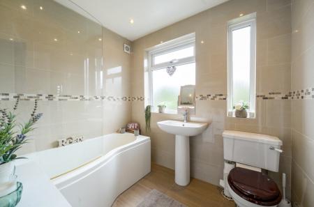 13-681b729eed22a-...