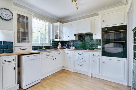 1316581-13-686297...