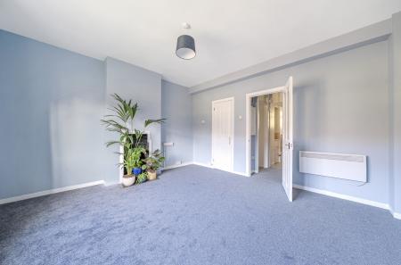 1363797-8-68e774a...