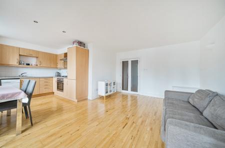 1360588-7-68d6682...