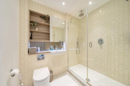 1362723-5-68e3db0...