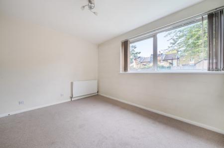 1364420-6-68ef5e9...