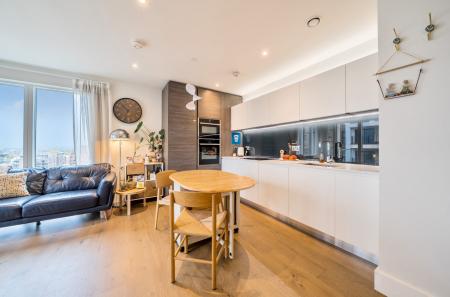 1364342-7-68f608e...