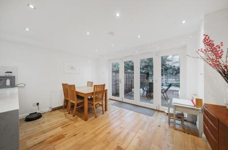 1380907-12-691701...