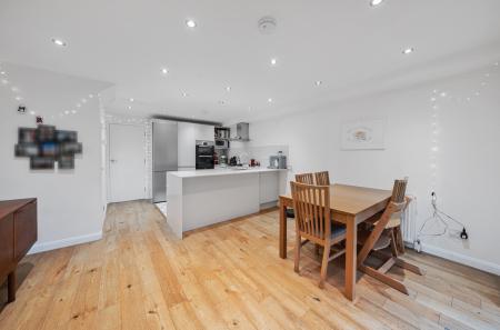 1380907-15-691701...