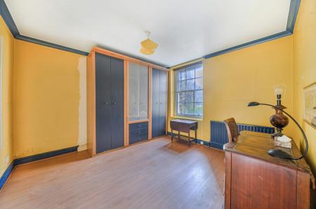 1389038-3-693a978...