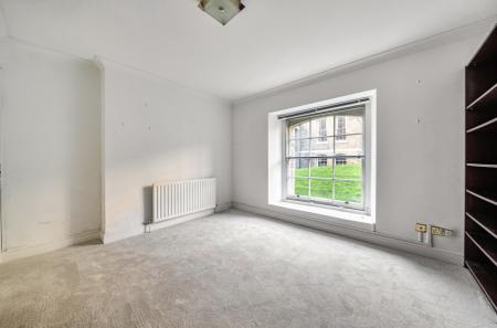 1389038-11-693a99...