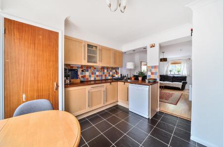 1343096-18-68a342...