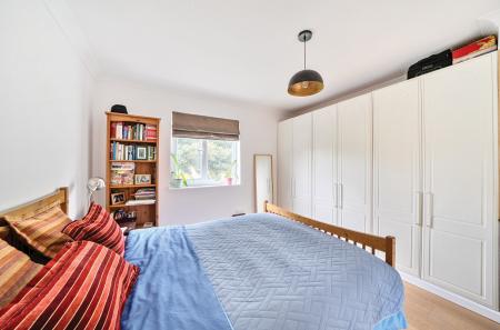 1343096-13-68a341...