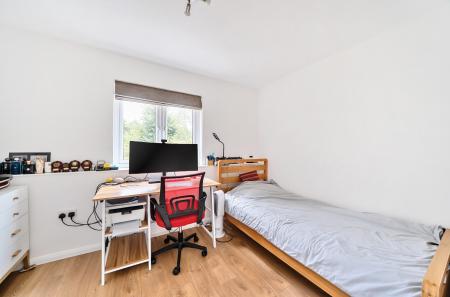 1343096-3-68a340a...