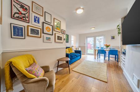 1394255-6-6964f94...