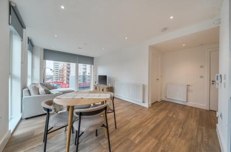 1405060-5-697c960...