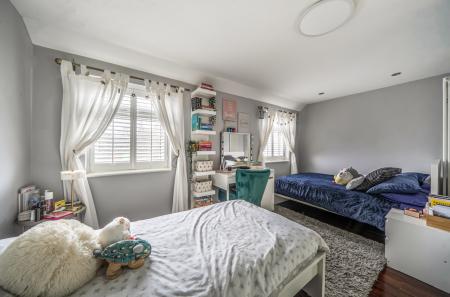 1395738-7-6969119...