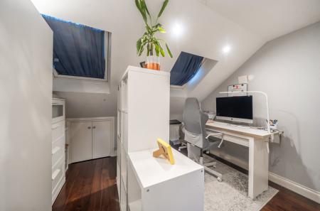 1395738-4-696910c...