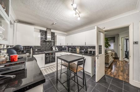 1395738-14-696912...