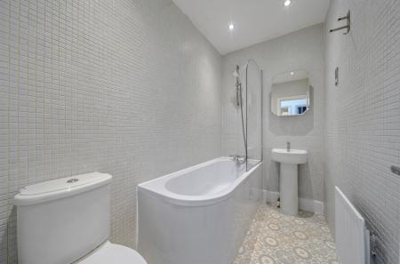 1411206-4-698e0a2...