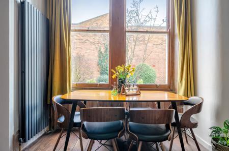 1417683-9-699d783...