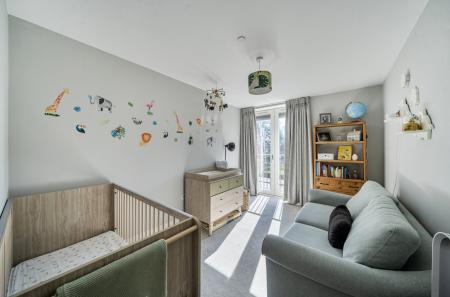 1431350-5-69bbdc6...