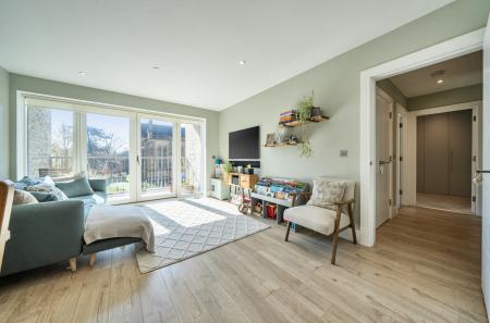 1431350-8-69bbdc8...