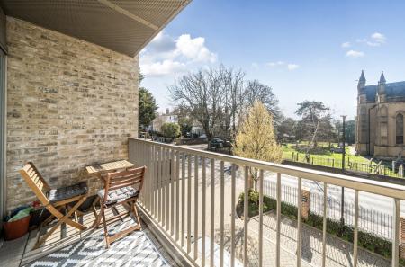 1431350-15-69bbdc...