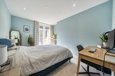 1431350-3-69bbdc2...