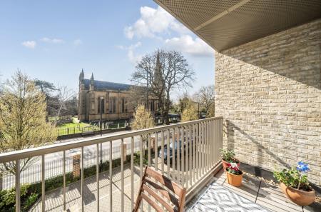 1431350-16-69bbdc...