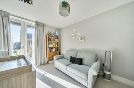 1431350-18-69bbdc...