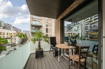 1422633-13-69aabc...