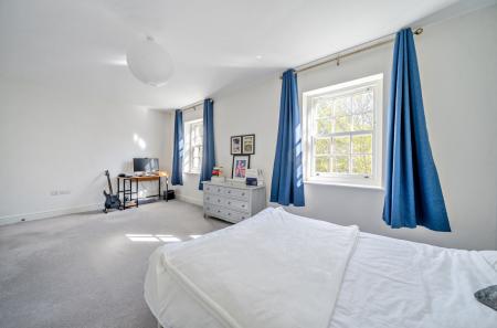 1441057-7-69de093...