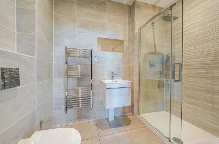 1441057-1-69de083...