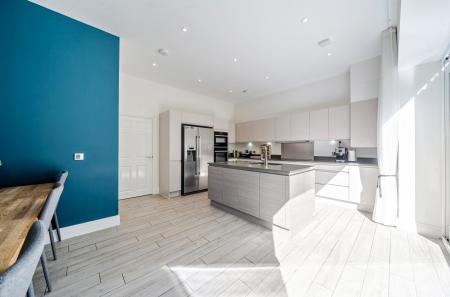 1441057-18-69de0b...