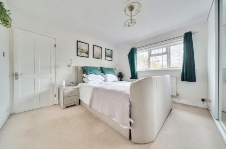 1417746-18-69b431...