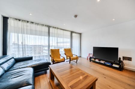 1434244-4-69c5380...