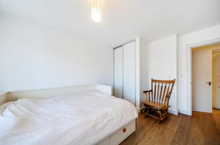 1434244-16-69c538...