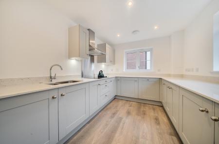 1386635-13-692dea...