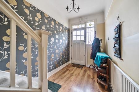 1293764-6825d598f...