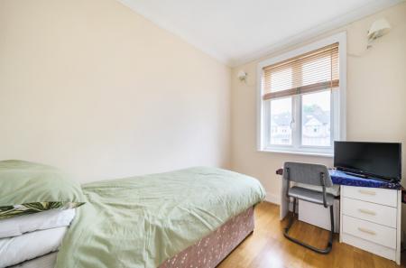 1293764-6825d46f5...