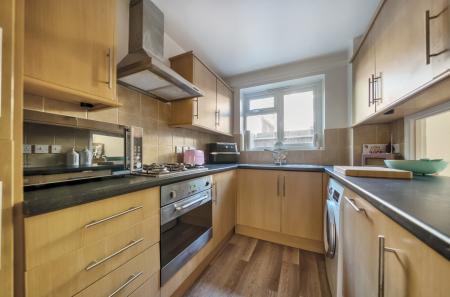 1312722-4-6852faa...