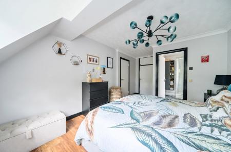 1326797-3-687e2d8...