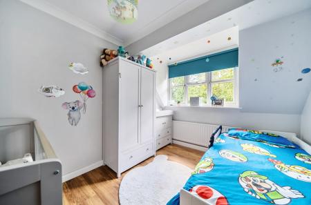 1326797-5-687e2da...