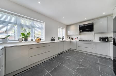 1334243-17-689355...